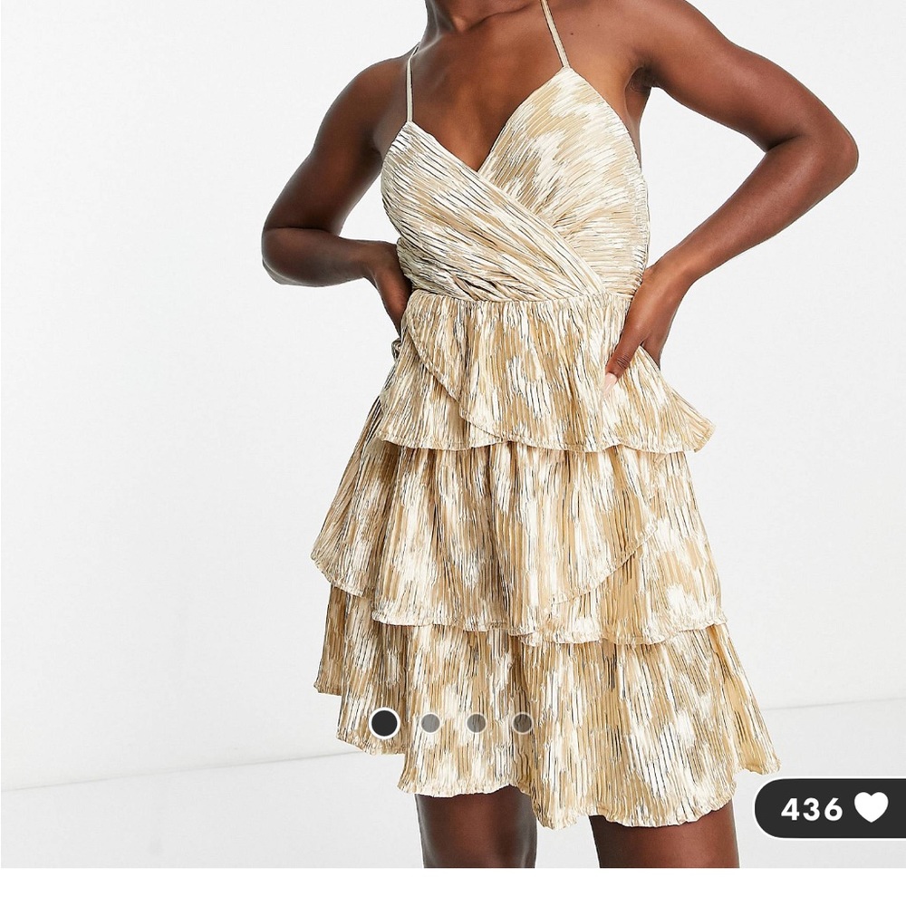 Miss selfridge strapped pleated mini drsss in gold